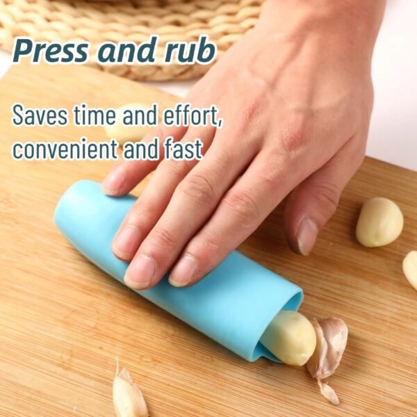 Garlic peeling tool, peeled garlic, garlic cloves, silicone peeler, household kitchen gadgets