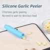 Garlic peeling tool, peeled garlic, garlic cloves, silicone peeler, household kitchen gadgets