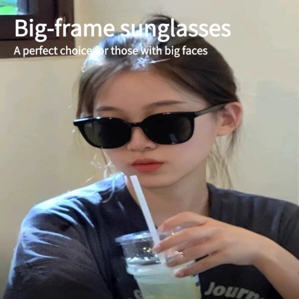 Women's high-end sunglasses with small face and large frame to prevent glare
